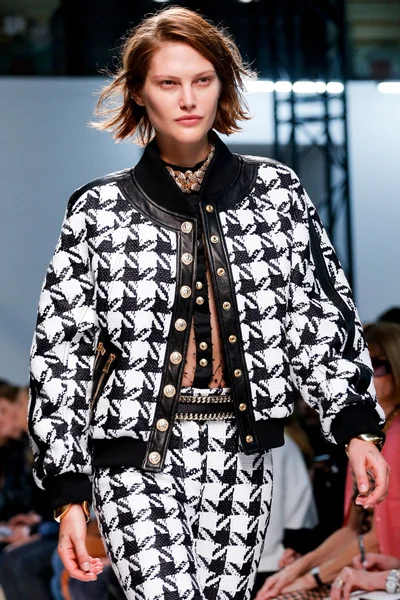 Look 37